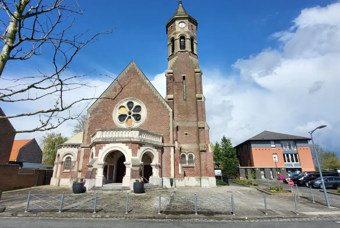 Maison 6 pièces principales avec jardin à Saint Savinien 