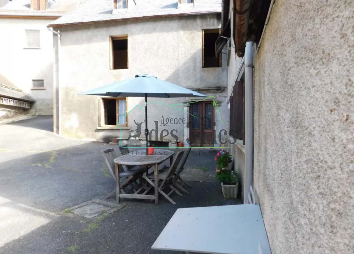 Maison de caractère et gîte attenant à Bagnères-de-Luchon 