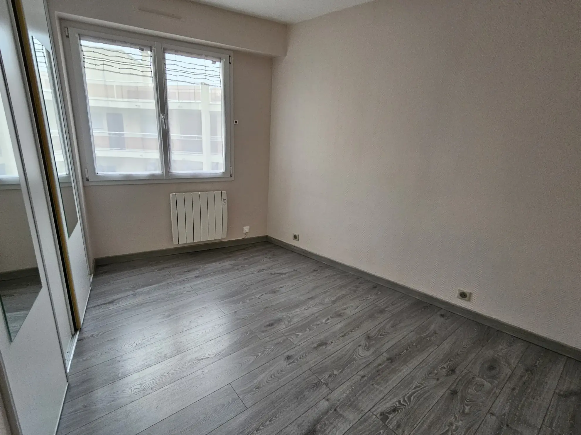 Vaujours : Appartement 3 pièces lumineux de 71 m² avec balcon 