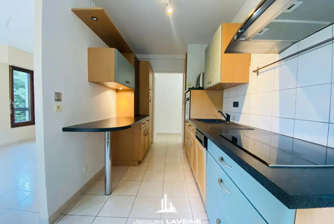 À vendre : Appartement 3 pièces avec balcon et garage à Metz-Vallières 