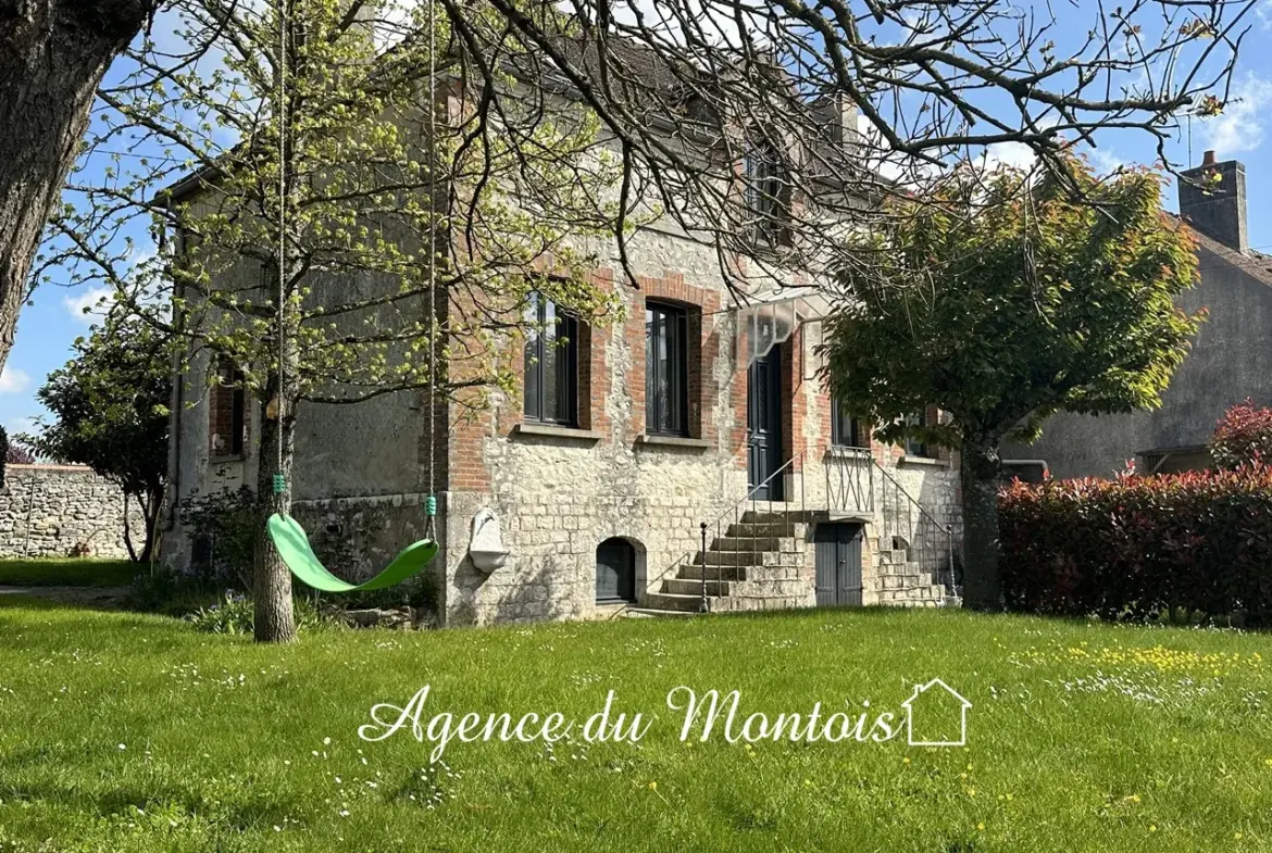 Maison à vendre à Donnemarie-Dontilly - 4 chambres, jardin clos 