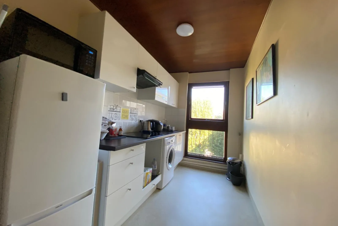 À vendre : Appartement T3 au dernier étage à Le Chesnay 