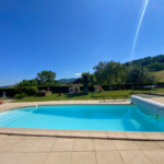 Maison exceptionnelle à vendre à Bourg Argental avec piscine et terrasse