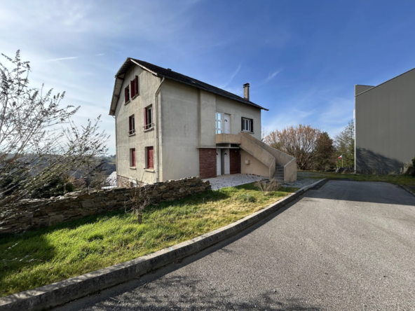 Immeuble à vendre à Seilhac en Corrèze