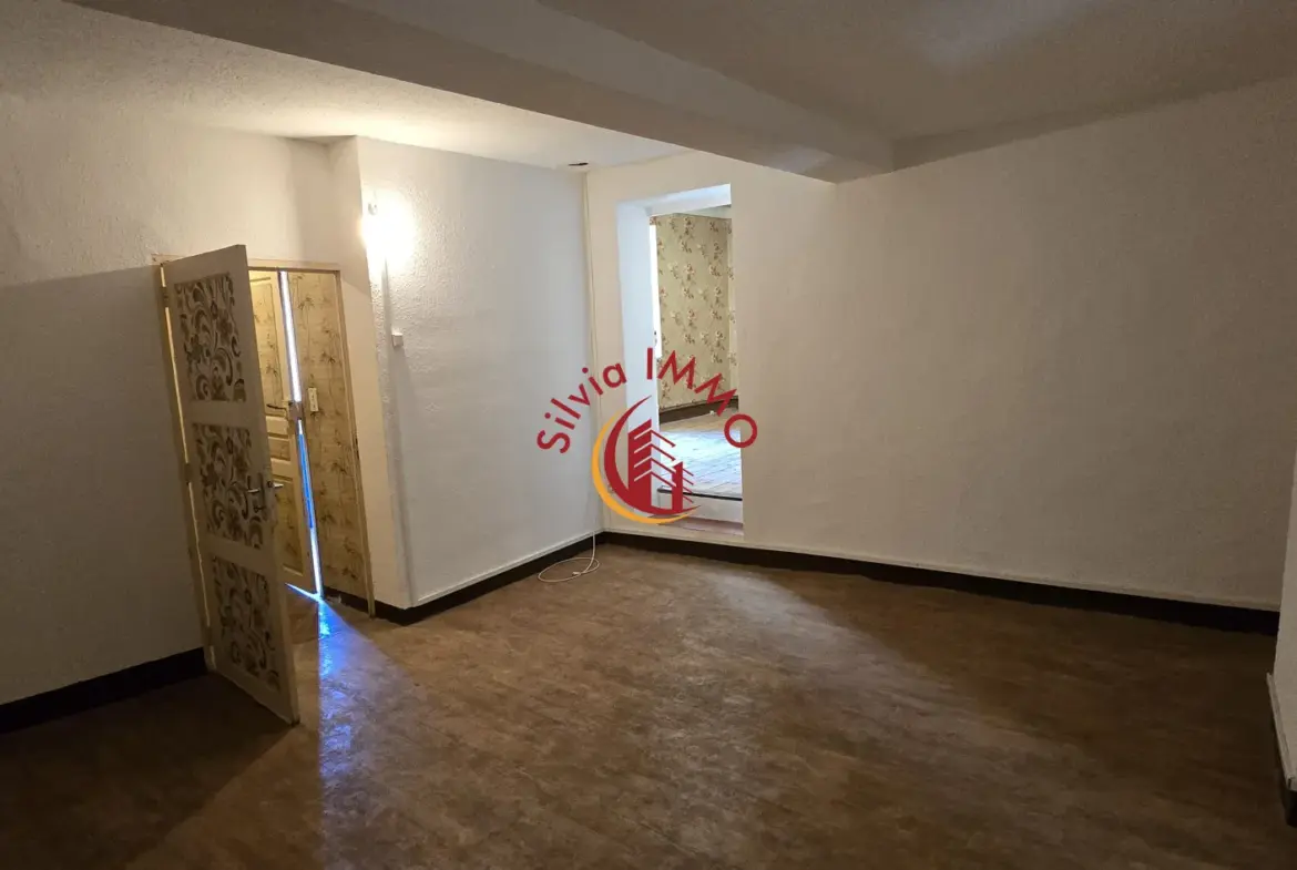 Maison de Village à Rénover à Tautavel - 185 m² 