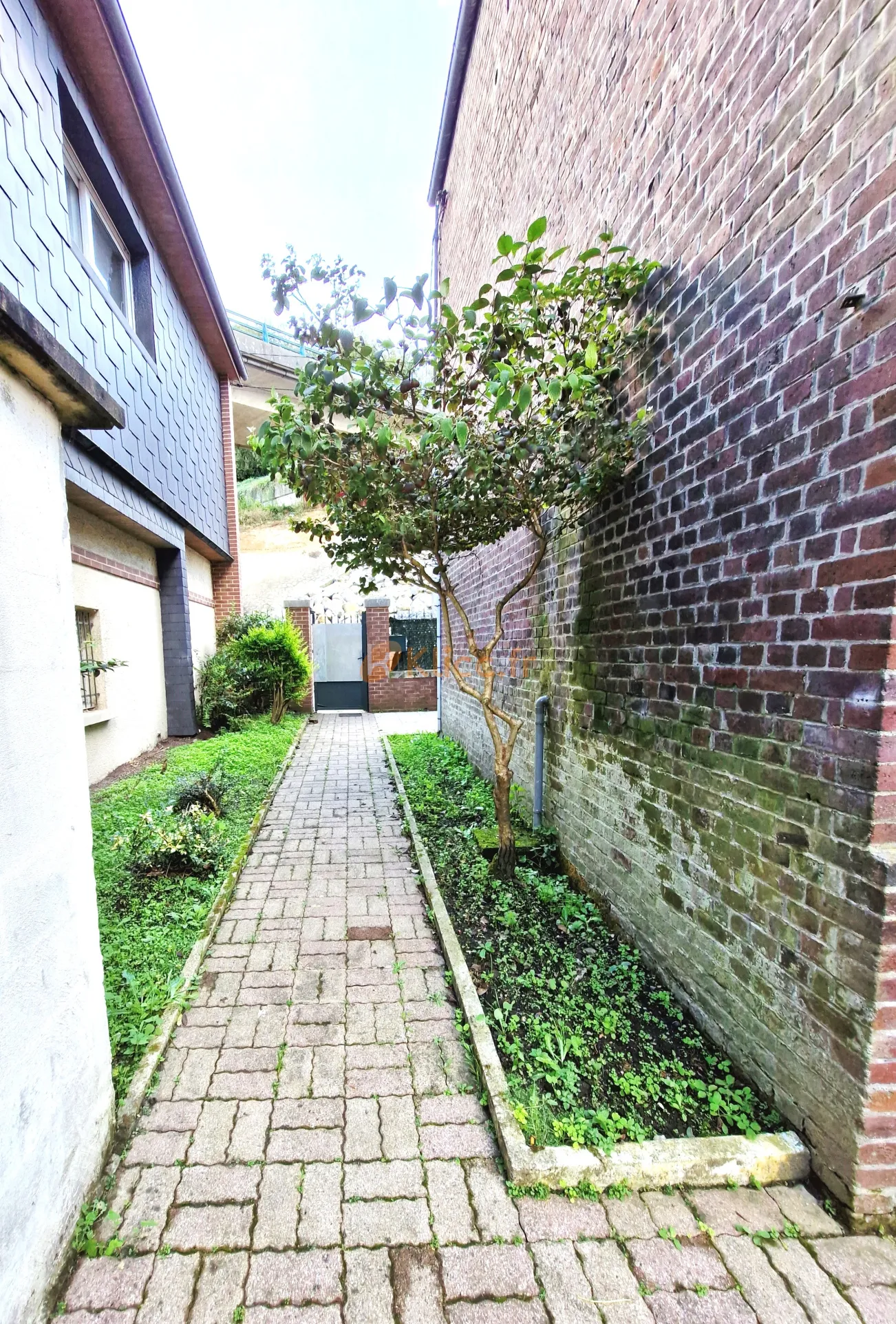 Maison de Ville en Brique avec Jardin à Dieppe 