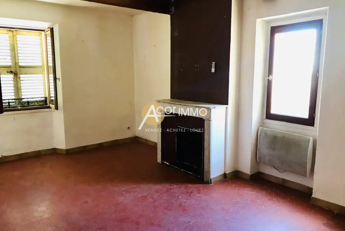 Appartement de 52m2 au cœur du Beausset à rénover 