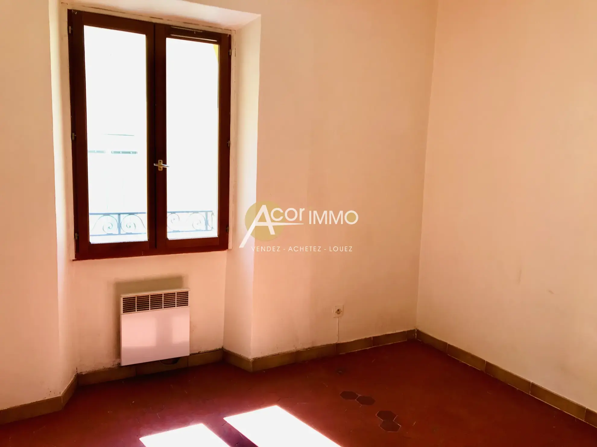 Appartement de 52m2 au cœur du Beausset à rénover 