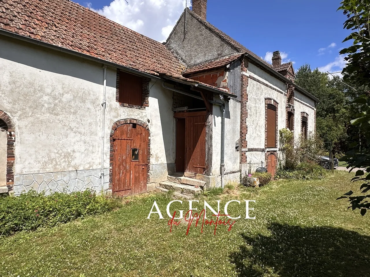 Maison de campagne à vendre à Nogent sur Seine, 881 m² de jardin 