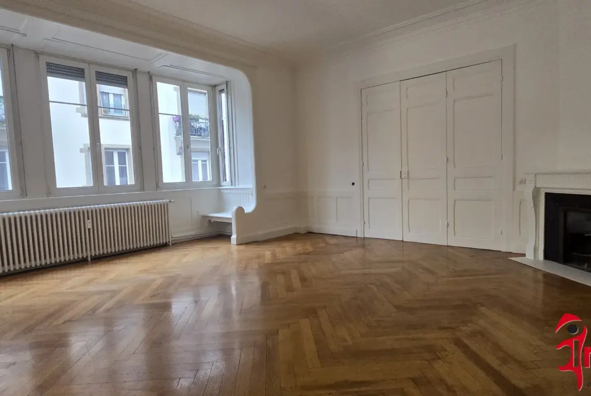 À vendre : Appartement 172 m² à Mulhouse-Dornach - 4 chambres 