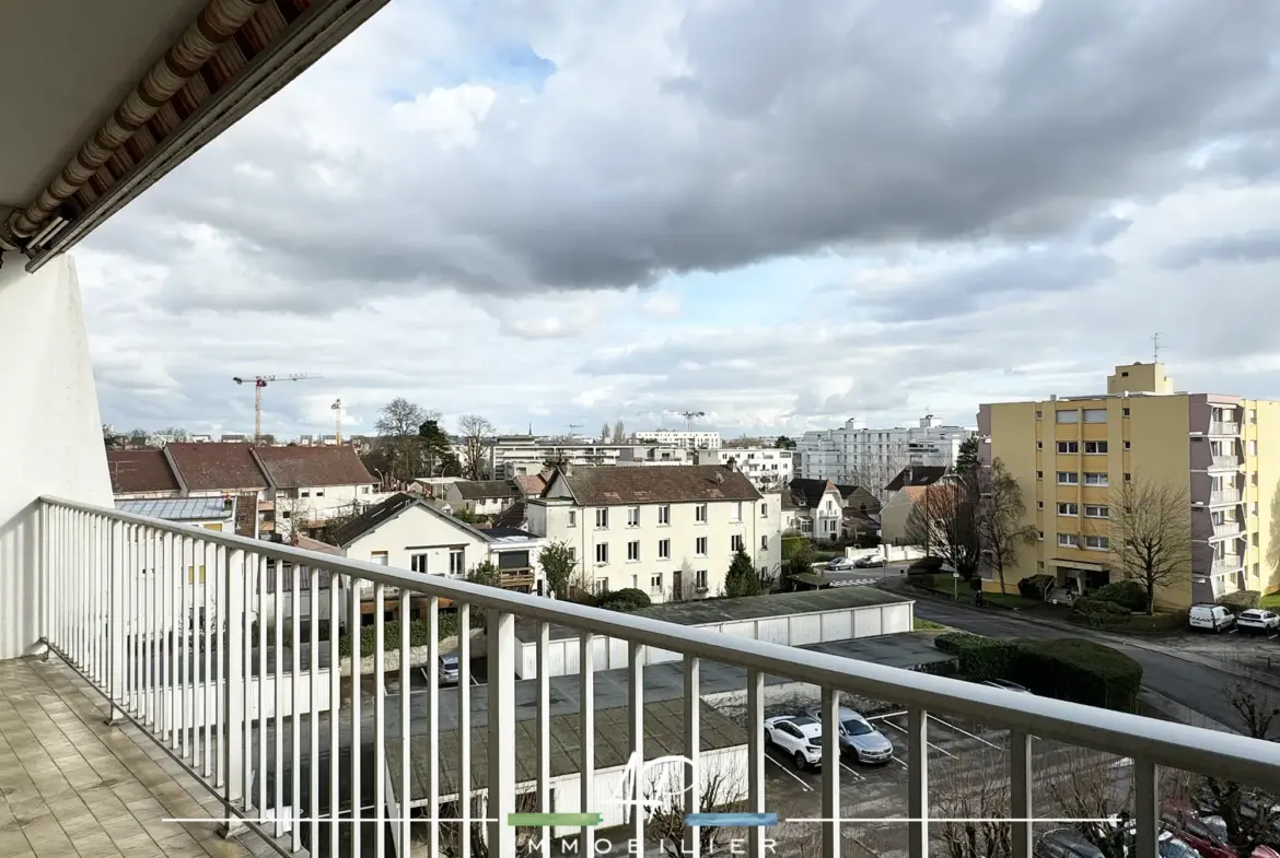 Spacieux T4 de 84 m² à Fontaine-lès-Dijon avec grande terrasse 