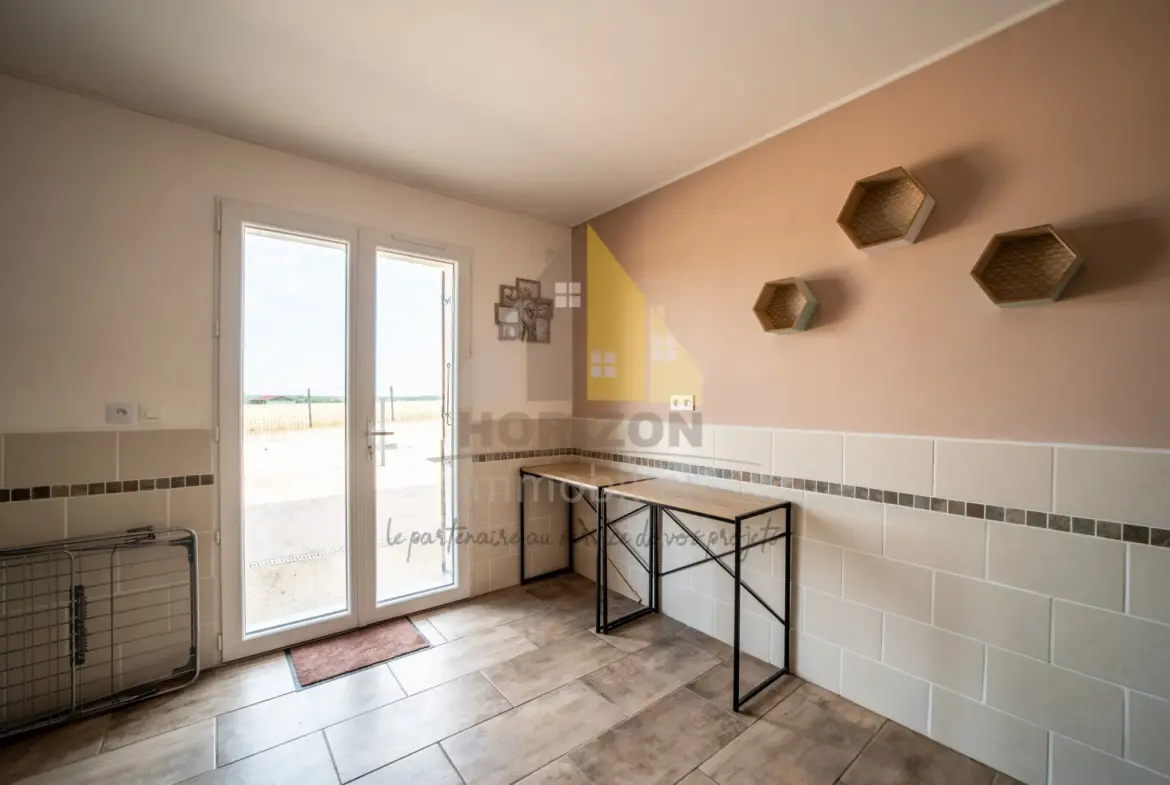 Maison en pierre rénovée à vendre à Mouthier en Bresse 