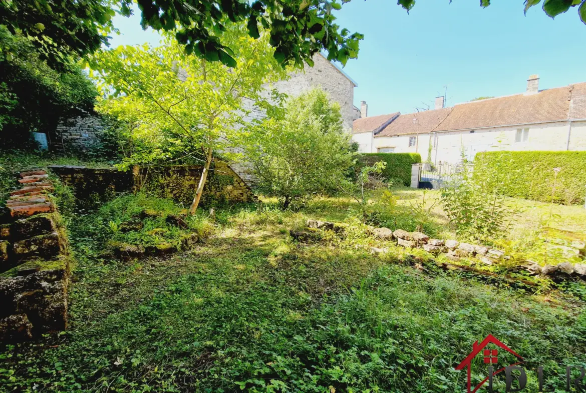 Maison de caractère meublée à Laneuvelle - 68.000 € 