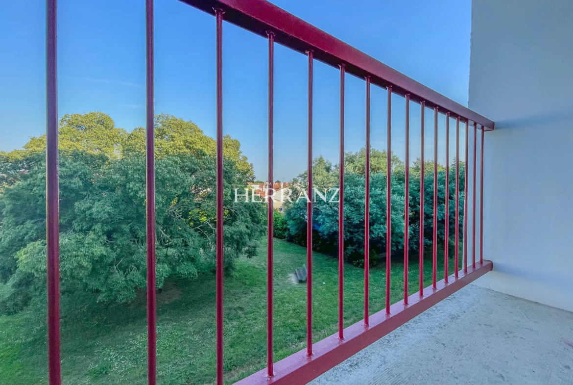 Appartement T3 à vendre avec balcon à Libourne 