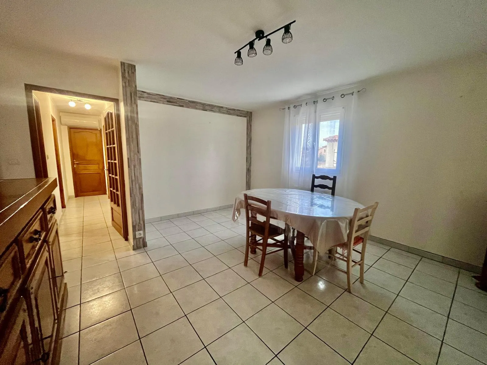 À Vendre: Appartement T3/4 avec Jardin Privatif à Marignane 