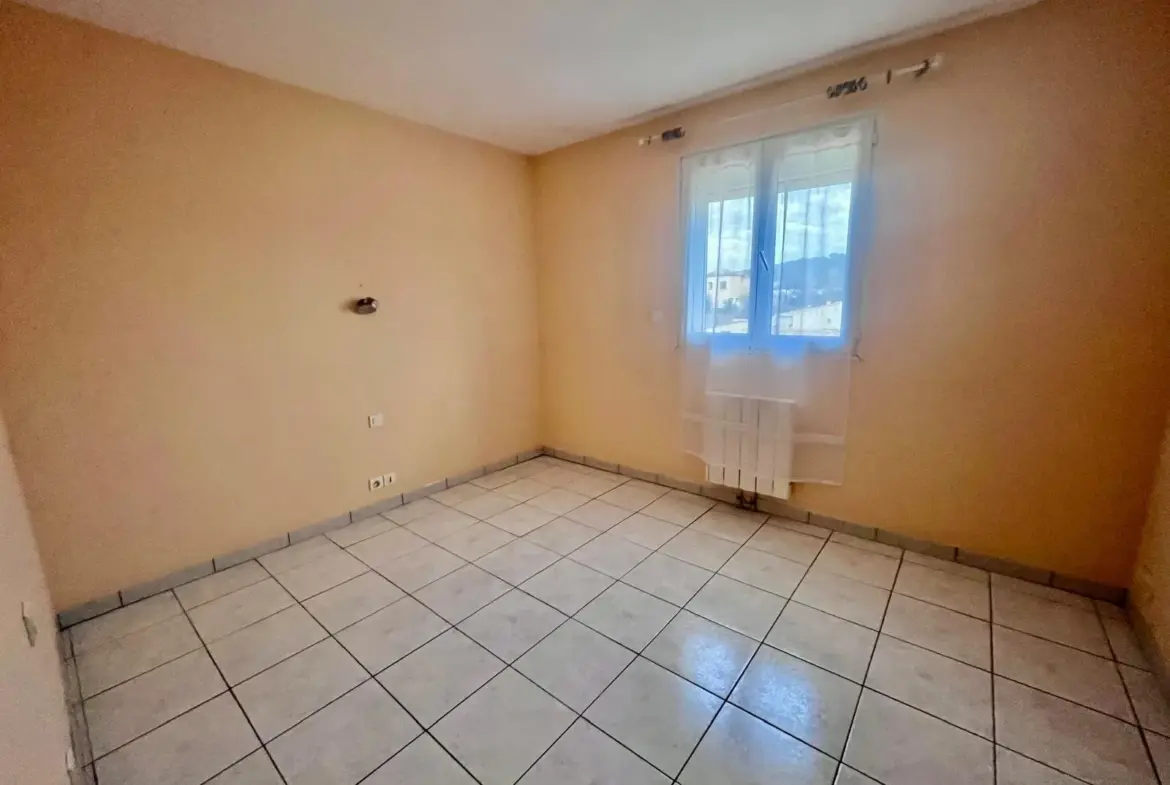 À Vendre: Appartement T3/4 avec Jardin Privatif à Marignane 