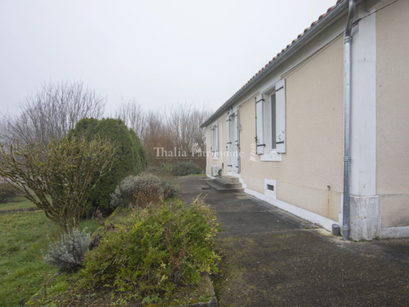 Maison lumineuse et fonctionnelle à Ribérac