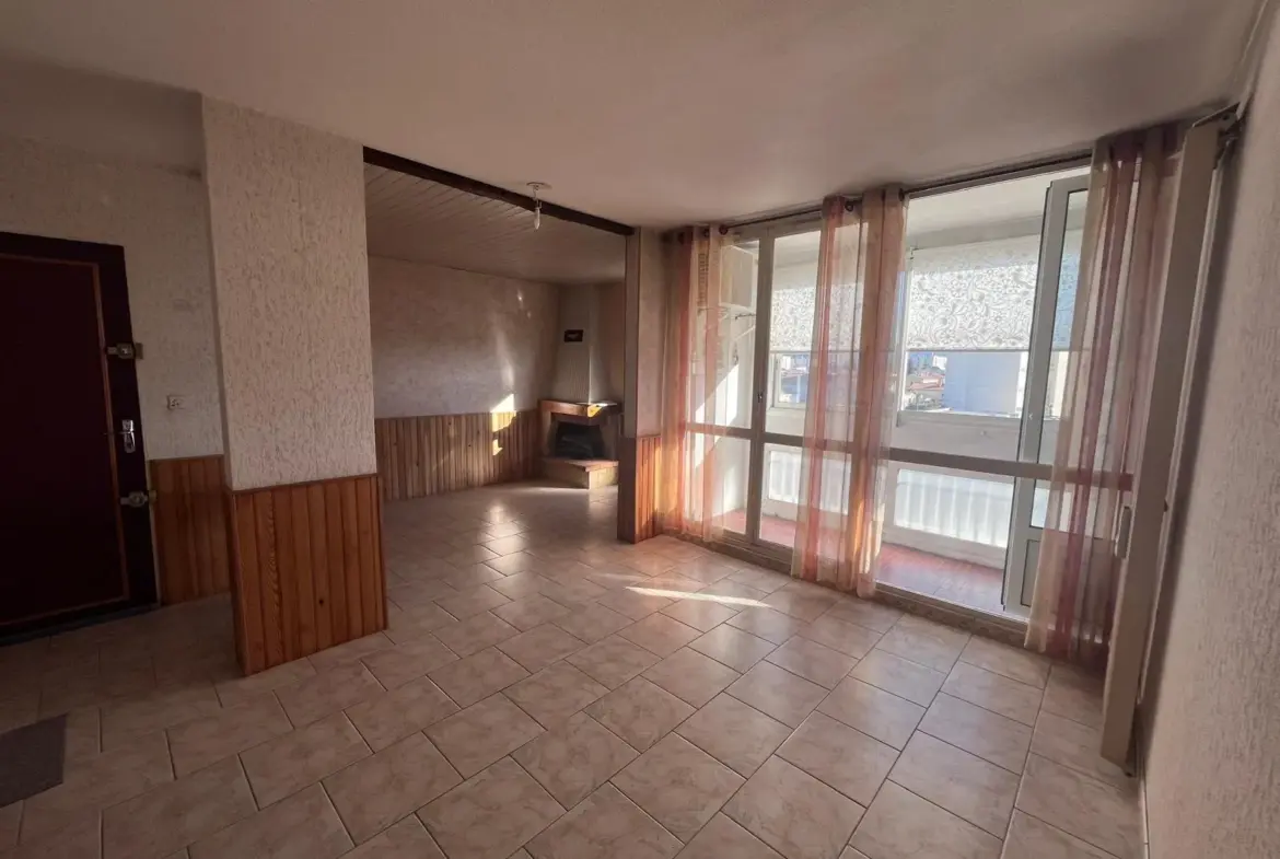 Bel appartement de type 5 à Marignane avec balcon plein sud 