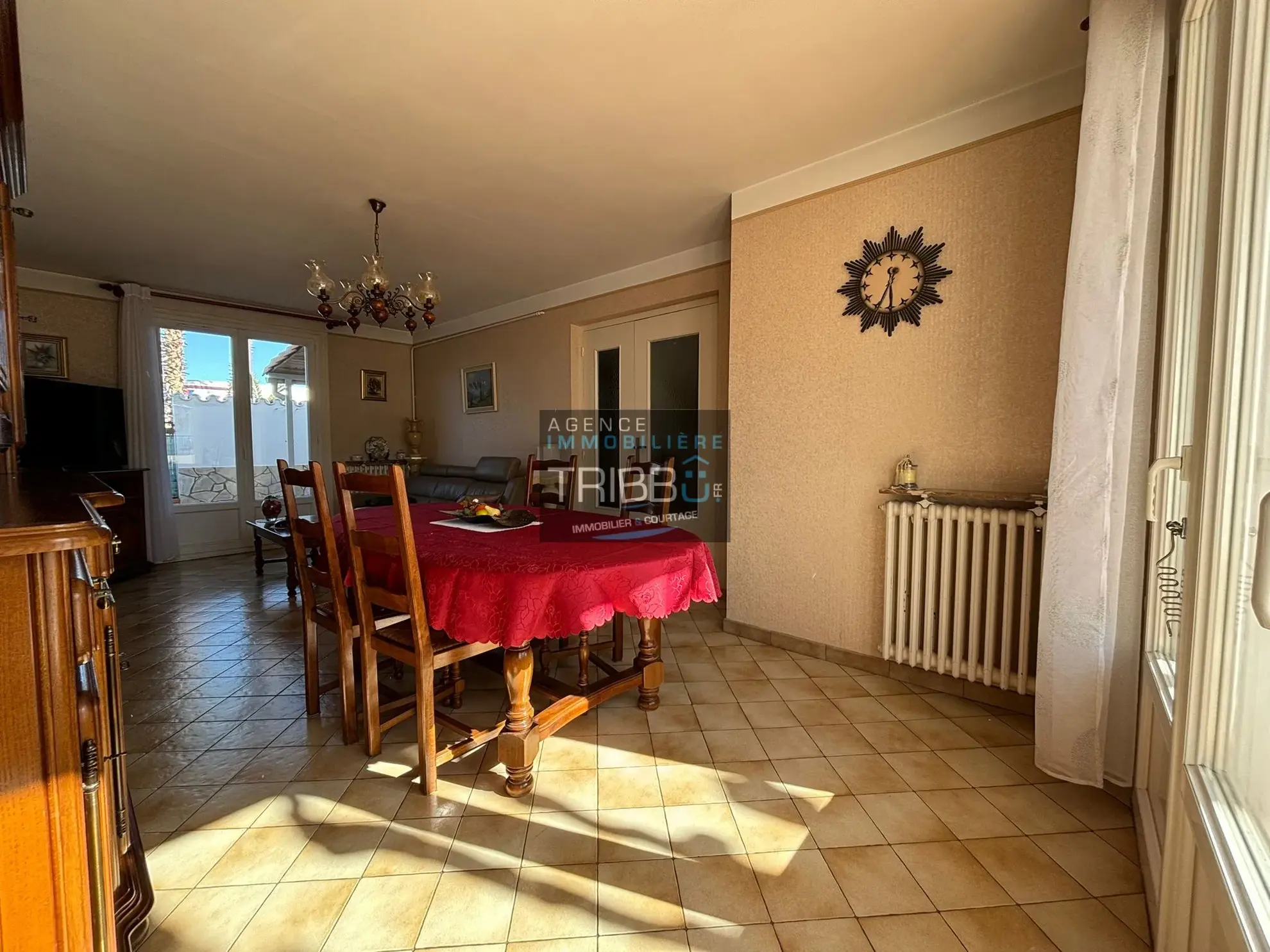 Maison à Pollestres avec 3 chambres, jardin et garage 