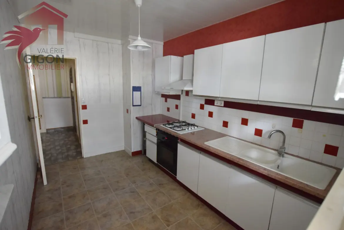 À vendre : appartement F4 spacieux et lumineux avec garage à Montbéliard 