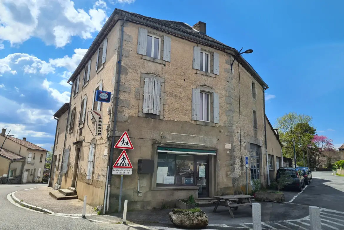 Maison de Village à St Salvy de la Balme - Idéale pour Chambres d'Hôtes 