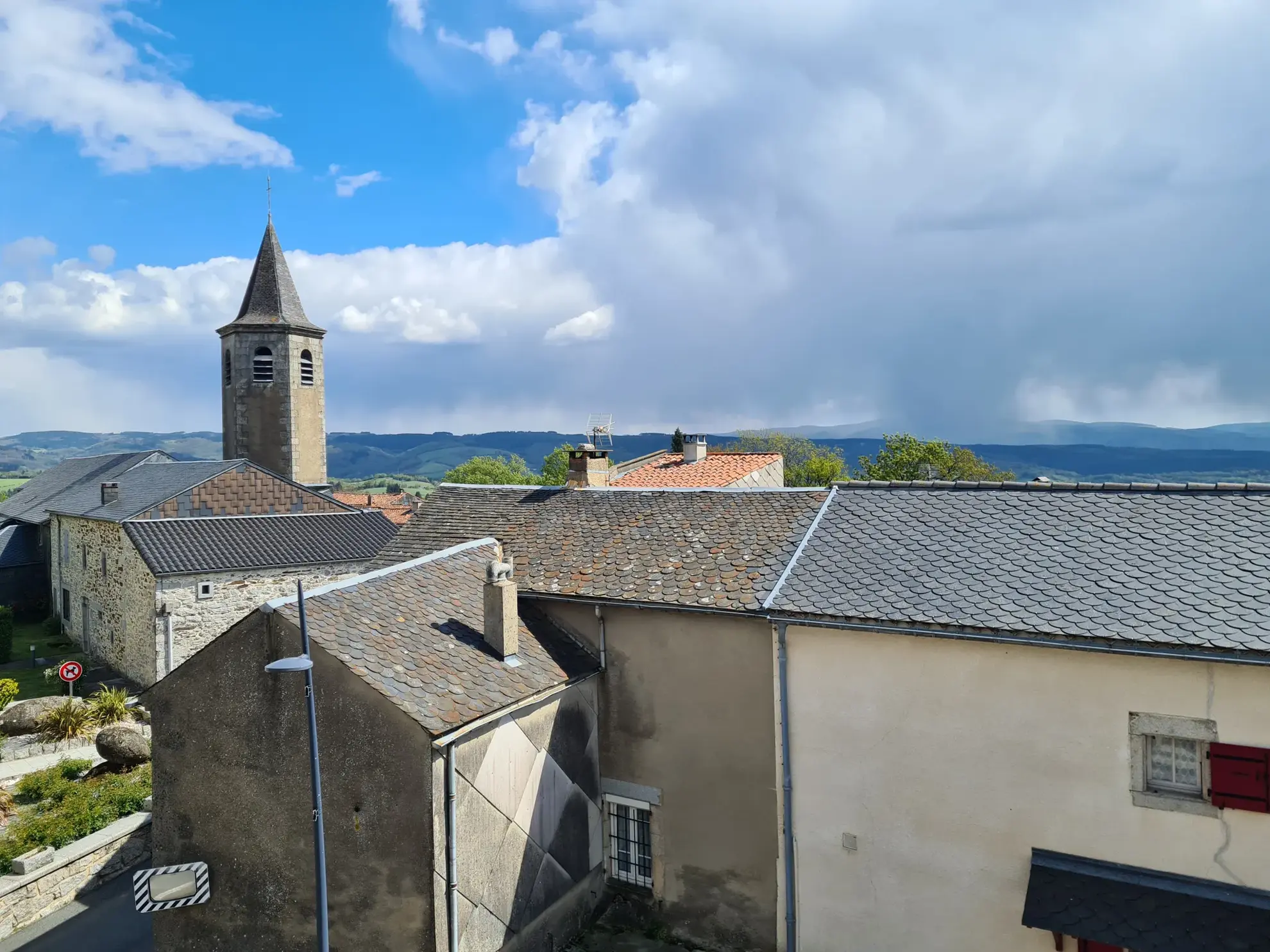 Maison de Village à St Salvy de la Balme - Idéale pour Chambres d'Hôtes 