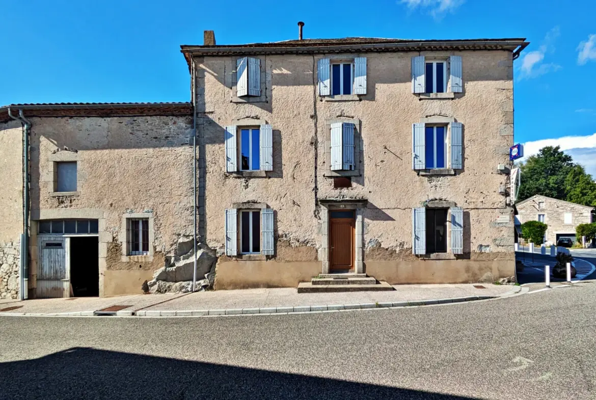 Maison de Village à St Salvy de la Balme - Idéale pour Chambres d'Hôtes 