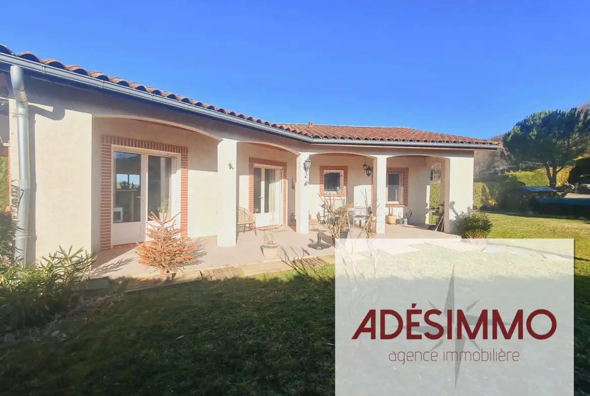 Superbe villa T5 sur 2573 m² près du Fossat 