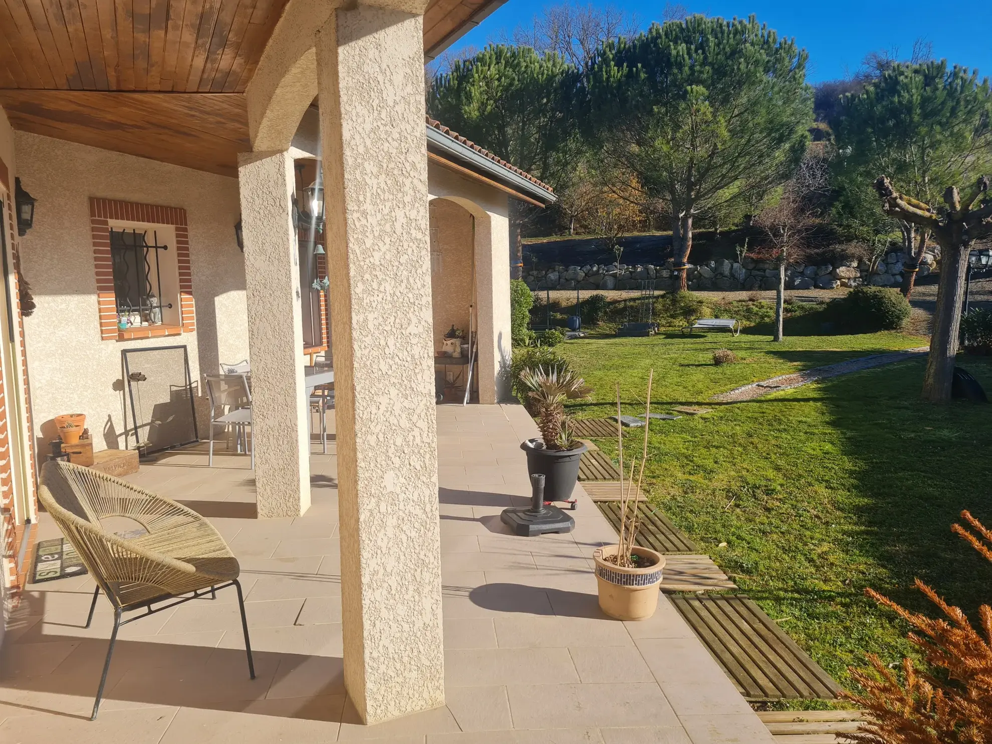 Villa T5 de 120 m² avec piscine à Fossat 