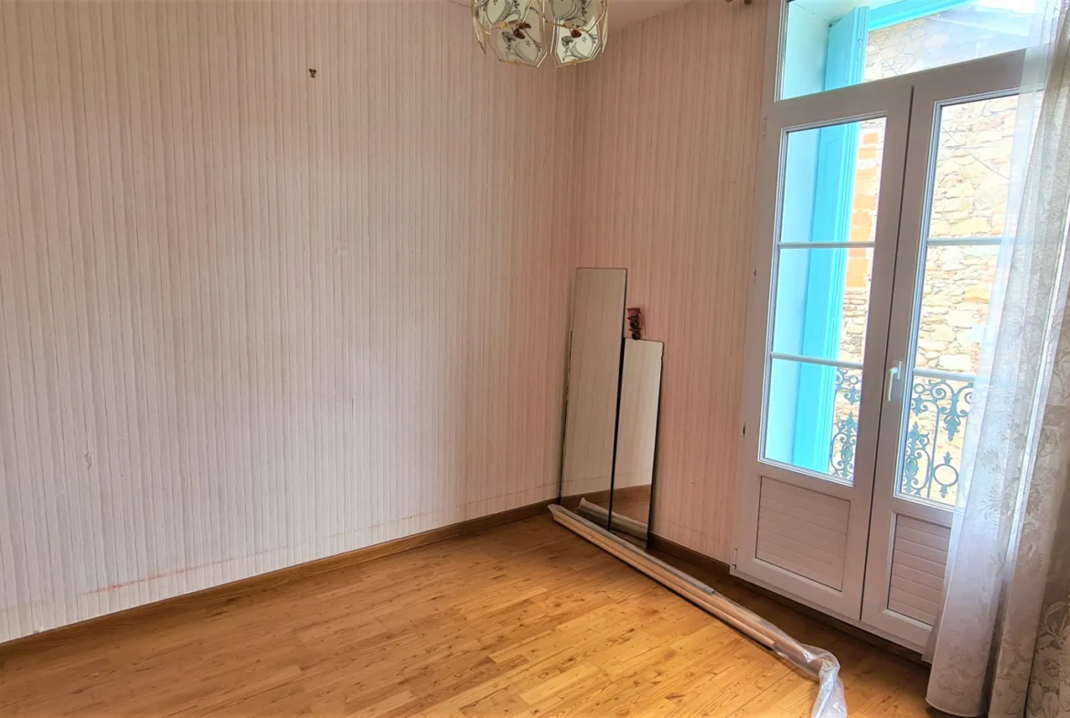 Appartement F3 bis avec studio indépendant à Amélie-les-Bains-Palalda 