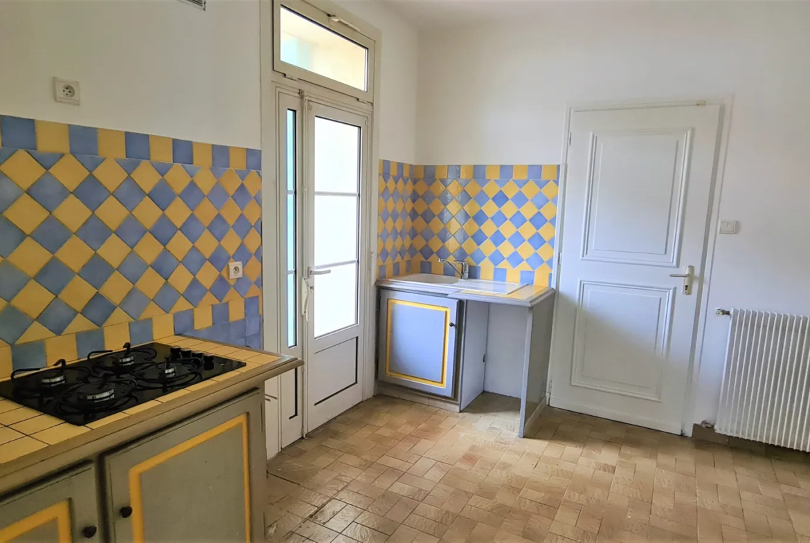 Appartement F3 bis avec studio indépendant à Amélie-les-Bains-Palalda 