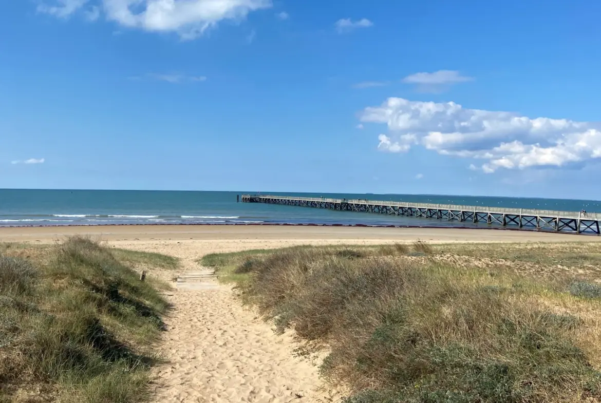 Studio avec terrasse et vue mer à St Jean de Monts 