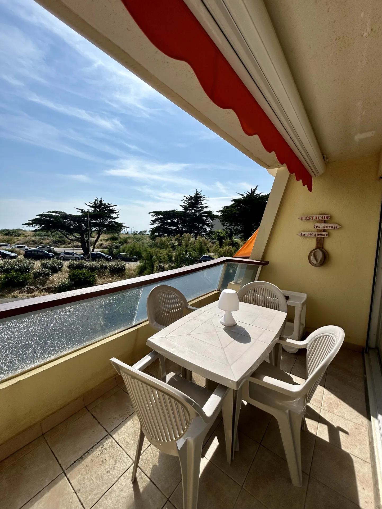 Studio avec terrasse et vue mer à St Jean de Monts 