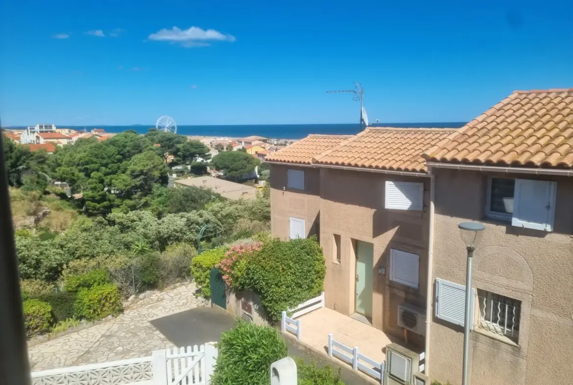 Charmante villa de type 3 avec vue mer et piscine à St Pierre la Mer 