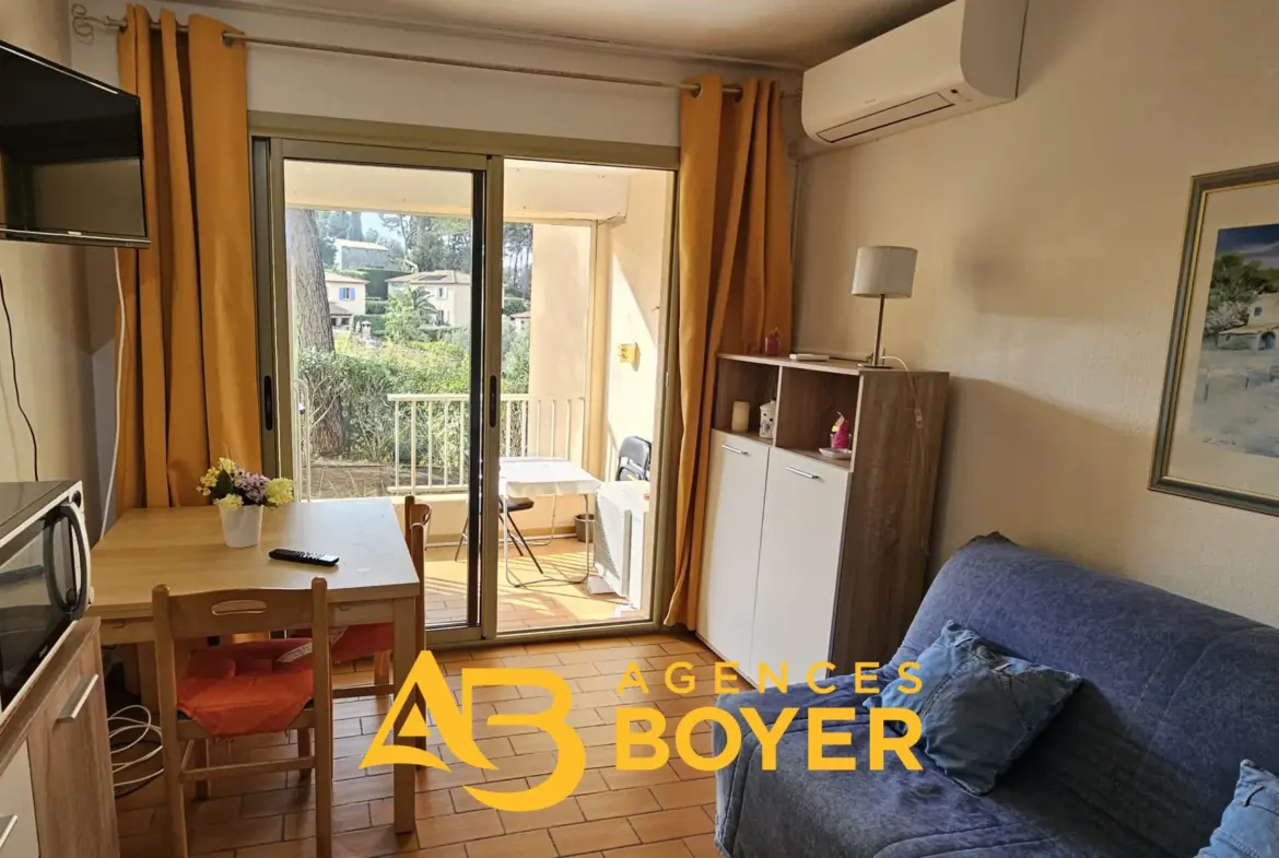 Studio en résidence de vacances à Sanary-sur-Mer, à 400 m des plages 