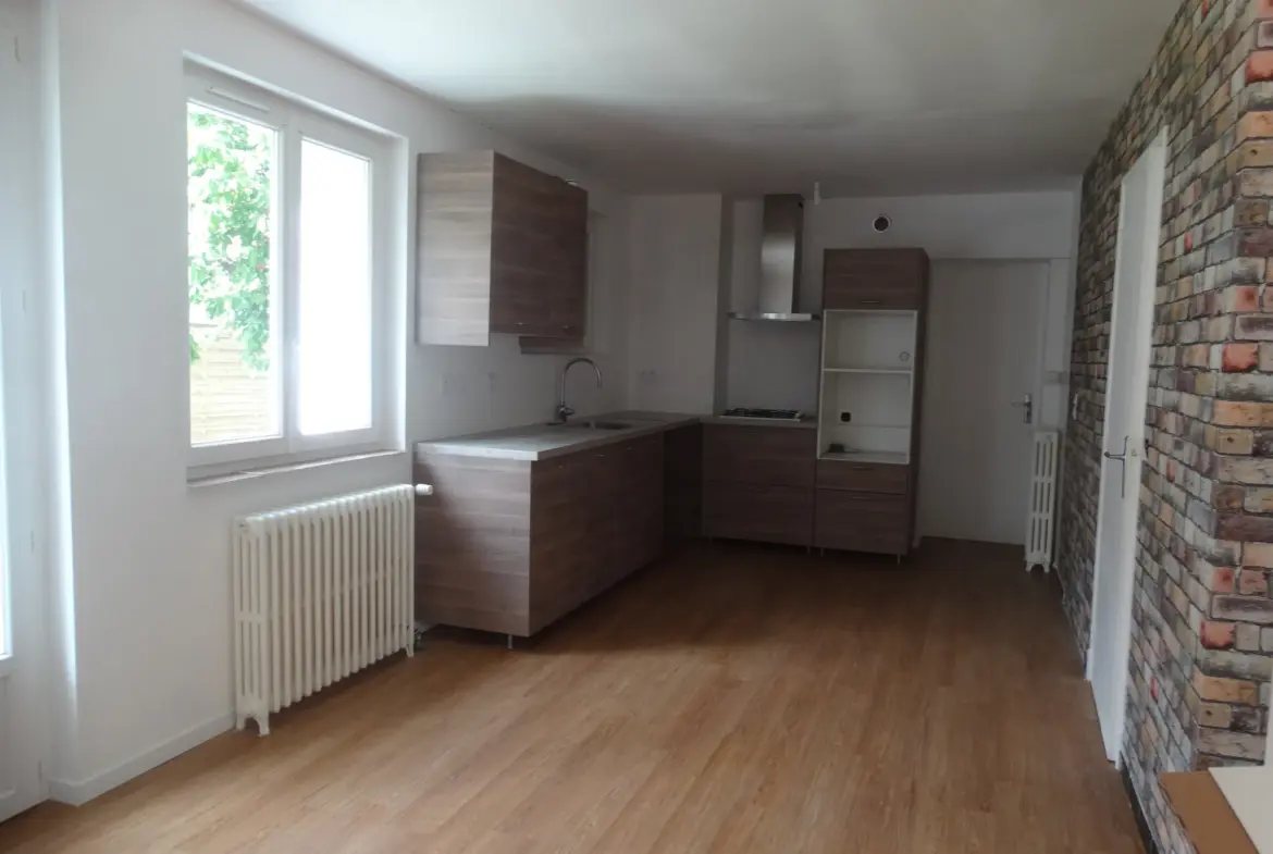 Maison à vendre à Monsempron-Libos - 83 m² avec Jardin 