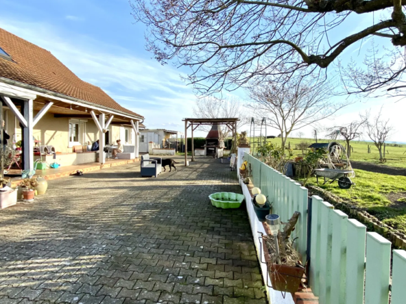 Longère de 113 m² avec vue sur la chaîne des Puys à Saint-Gérand le Puy