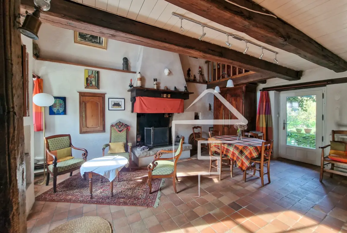 Maison de 122 m² à vendre à Pont Saint Martin - 3 chambres et jardin 