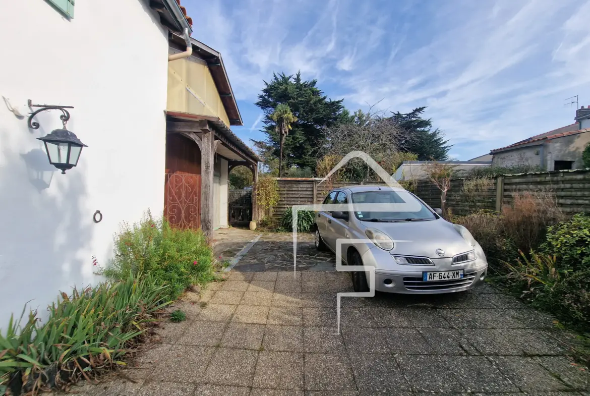 Maison de 122 m² à vendre à Pont Saint Martin - 3 chambres et jardin 