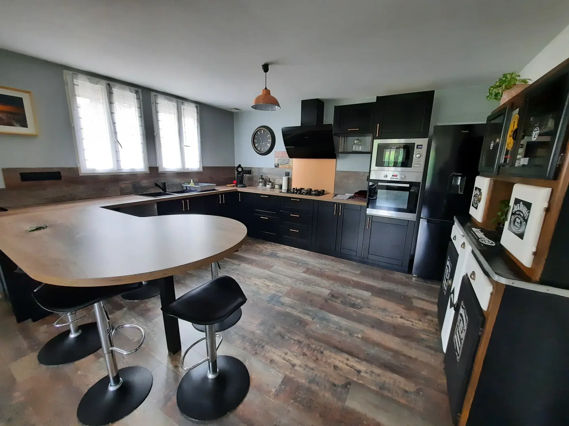 Maison avec gîte à Rimons sur 2619 m² 