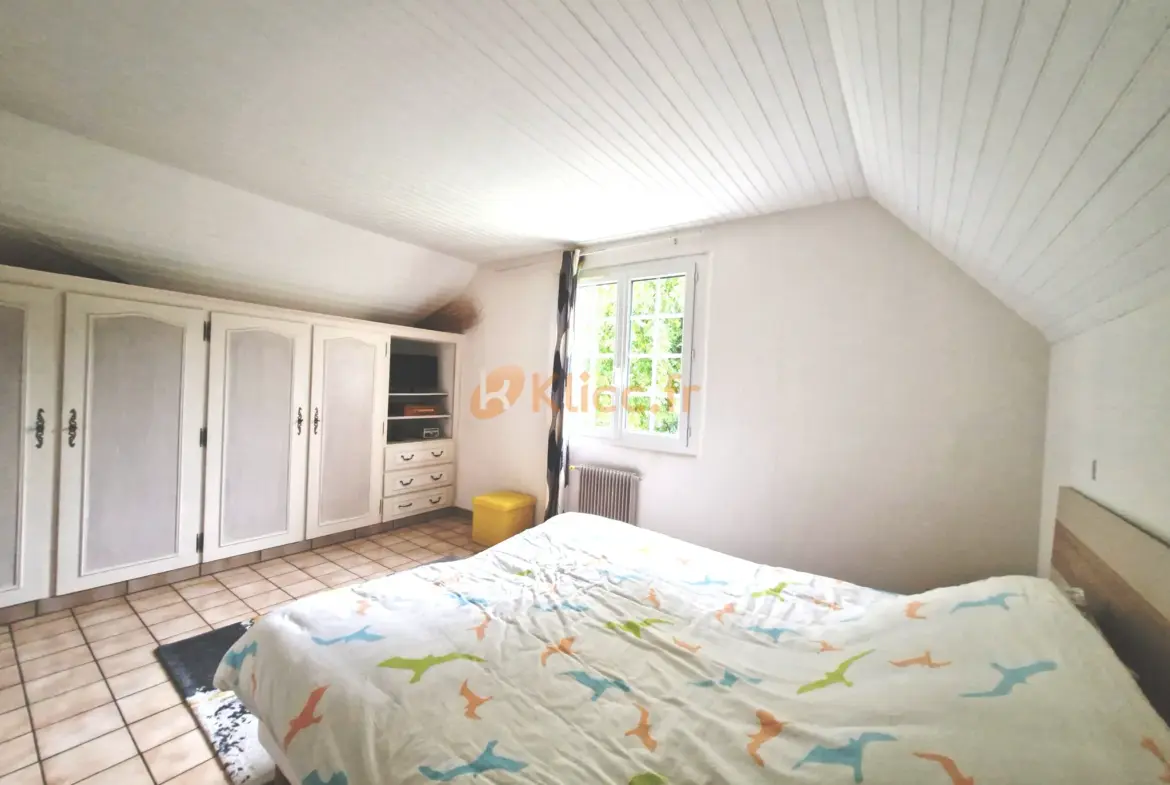 Pavillon spacieux avec 4 chambres à vendre à St-Honoré 