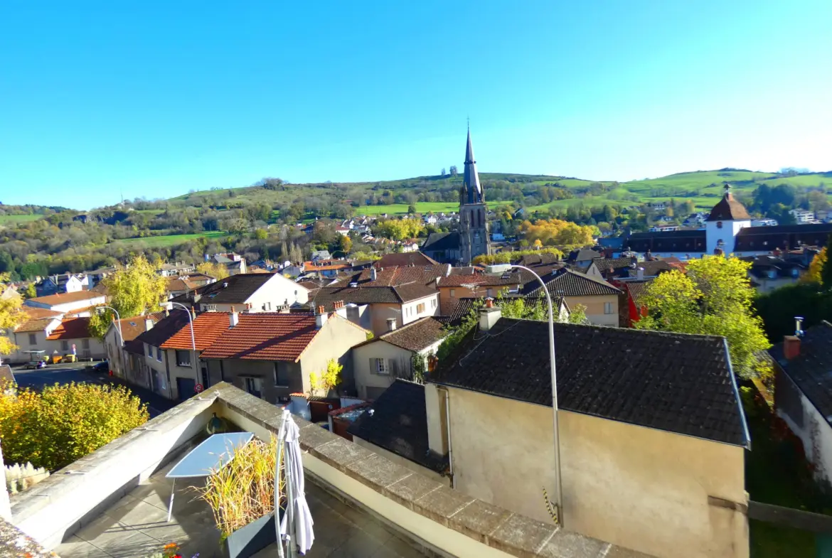 Appartement T4 avec balcon et garage à Aurillac 