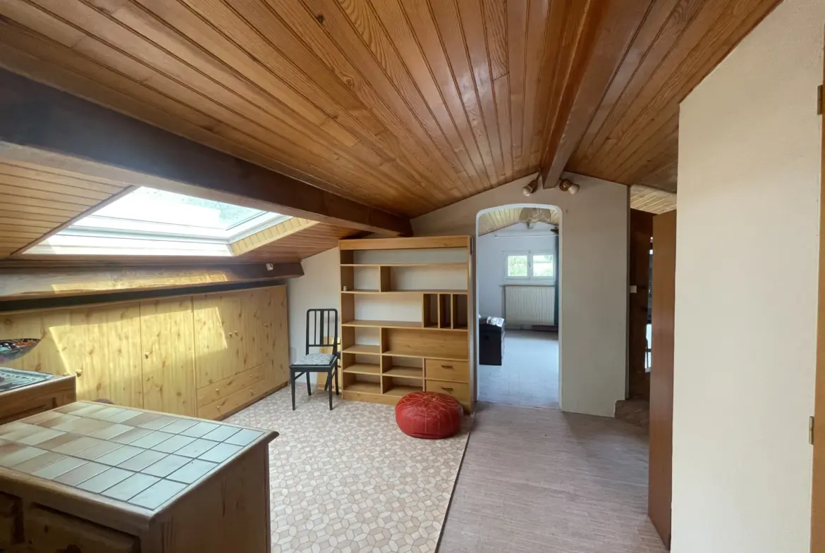 Maison spacieuse 6 pièces avec terrain à Artigueloutan à vendre 