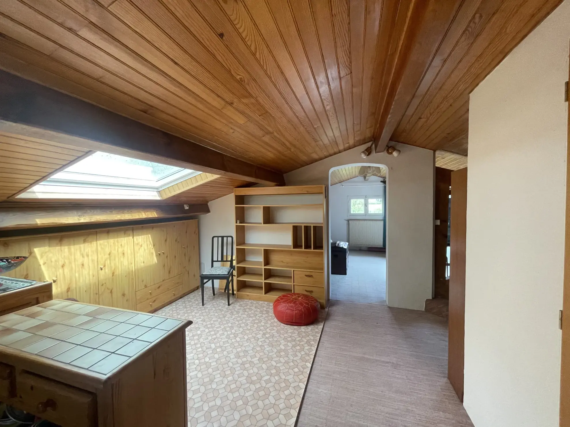 Maison spacieuse 6 pièces avec terrain à Artigueloutan à vendre 