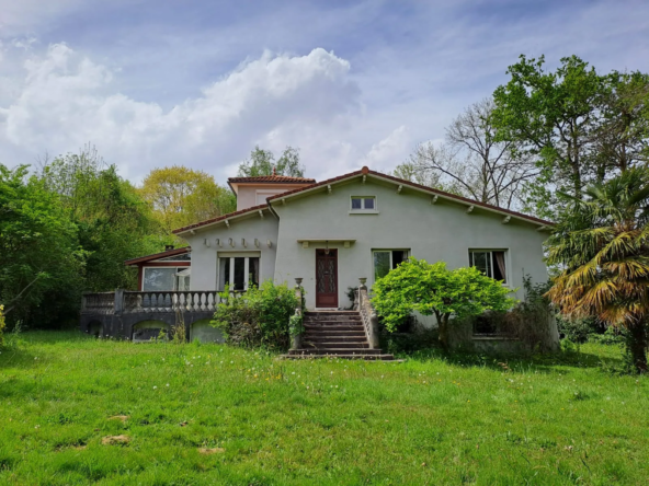 Maison spacieuse 6 pièces avec terrain à Artigueloutan à vendre