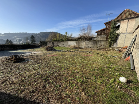 Terrain constructible à vendre à Thizy-les-Bourgs