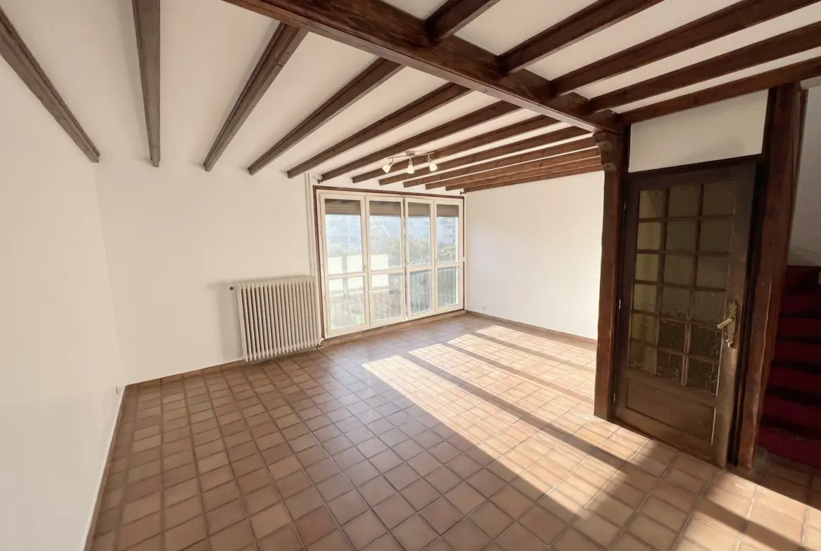 Pavillon à vendre à Pontault-Combault, proche RER E 