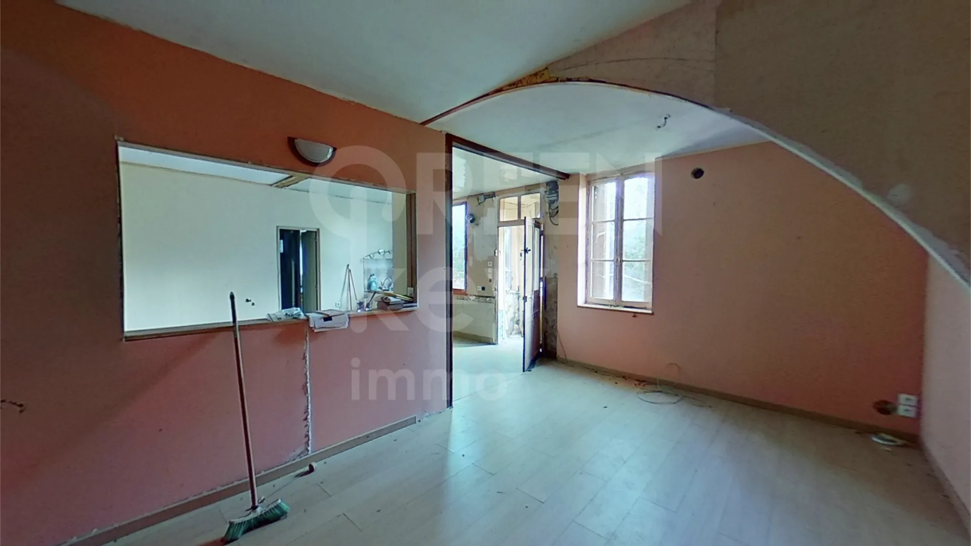 Maison à Treigny (89520) - 5 pièces - 140 m² - Jardin de 594 m² 