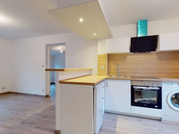 Appartement T2 rénové sur la place des Halles à Dijon