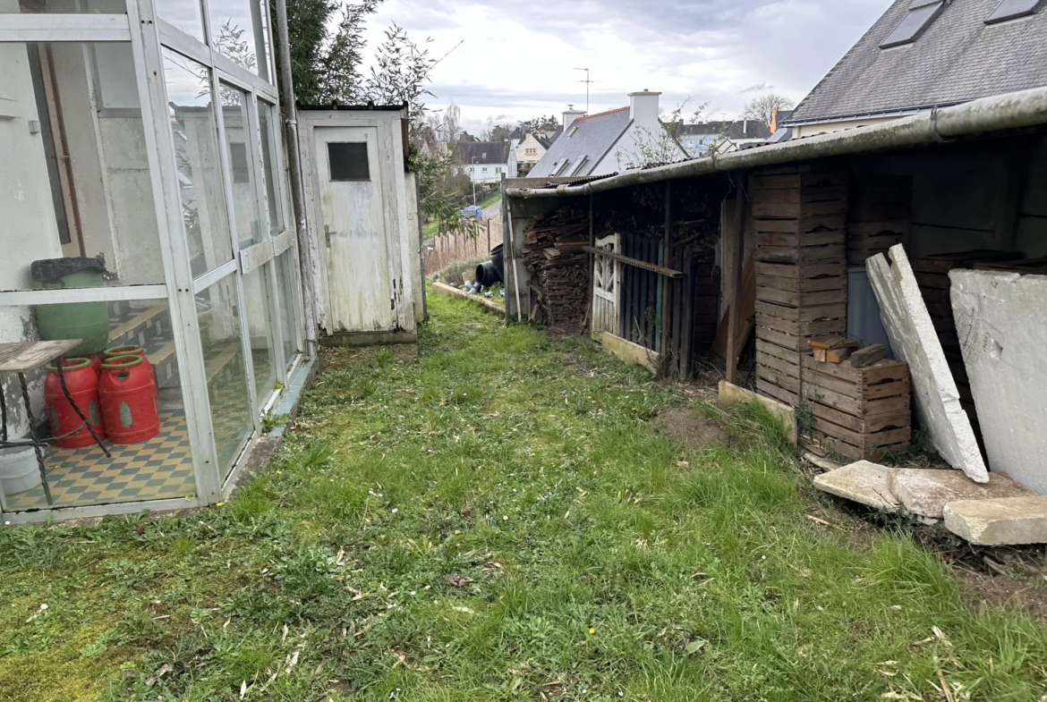 Maison des années 50 avec 5 chambres à Baud 